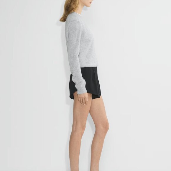 Babaton Aritzia Intercom Crepe High-rise Pleated Shorts - Picture 2 of 4